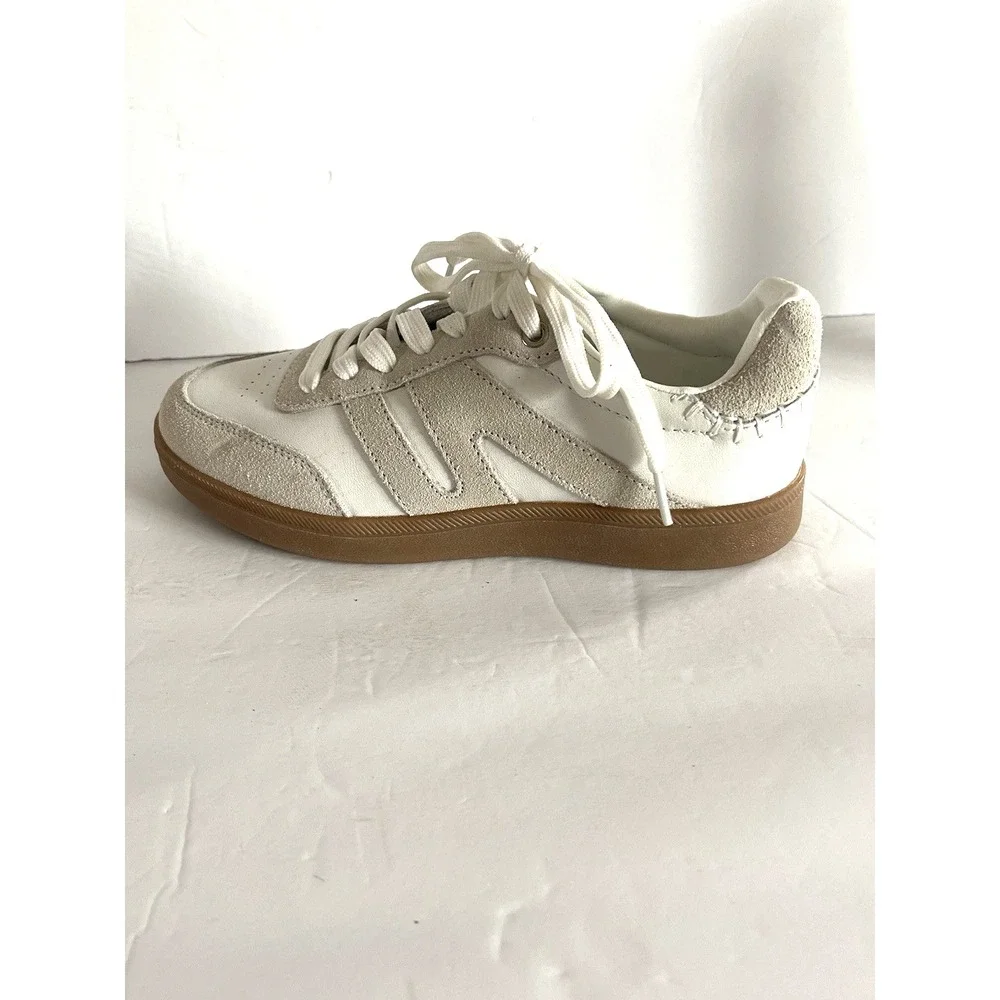 Lucky Step Air Cooled Classic Retro Preppy White Sneaker 7 Minimalist Clean Girl